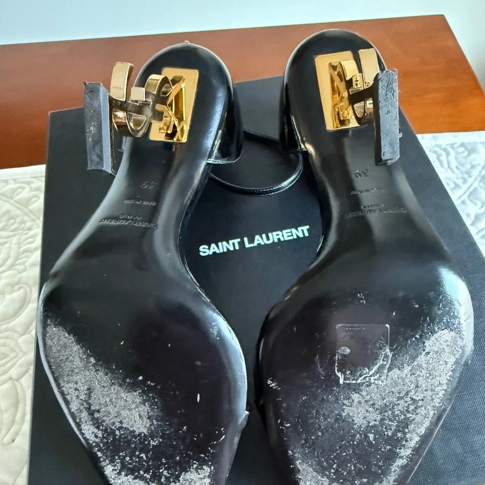 Yves Saint Laurent OPYUM SANDALS IN PATENT LEATHER - Picture 6 of 8